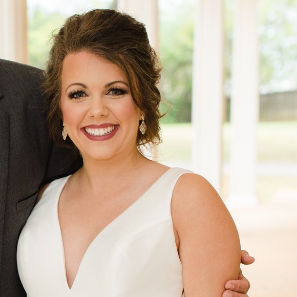 Meet your Posher, Valerie - Picture 1 of 1